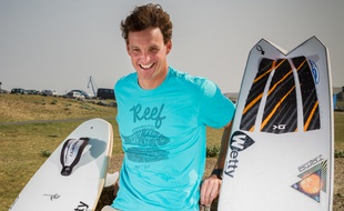 Le Français Gautier Garanx est nommé dans la catégorie Biggest Wave.